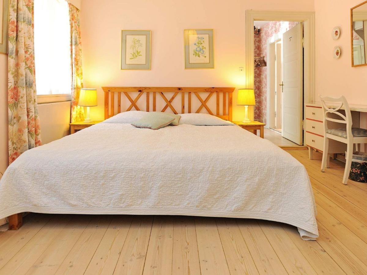 12 Person Holiday Home In Ullerslev エクステリア 写真