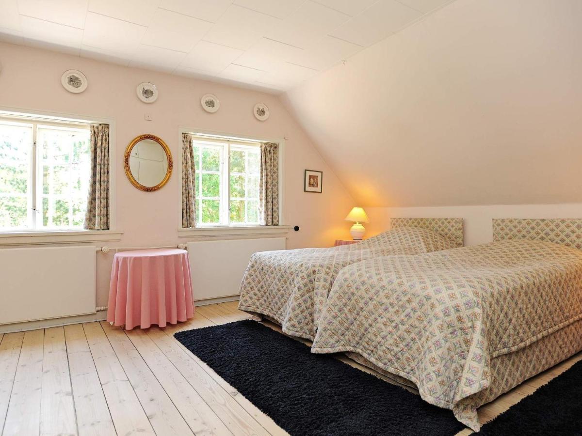 12 Person Holiday Home In Ullerslev エクステリア 写真